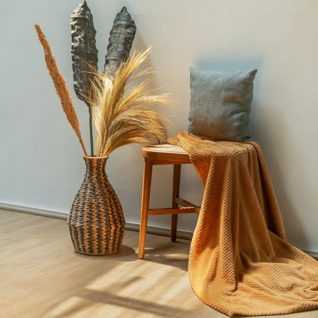 Geflochtene Boho Vase DAYANA – Schwarz | Wasserhyazinthe