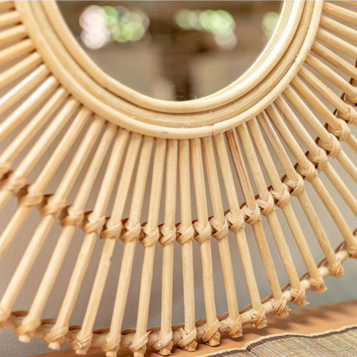 Runder Rattanspiegel „Bumi“ (Ø 58 cm) – Handgefertigte Boho-Dekoration