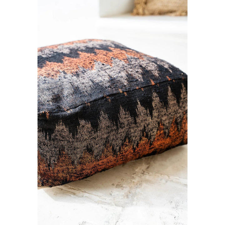 Boho-Pouf aus Baumwolle – Oh My Gee in Schwarz-Orange