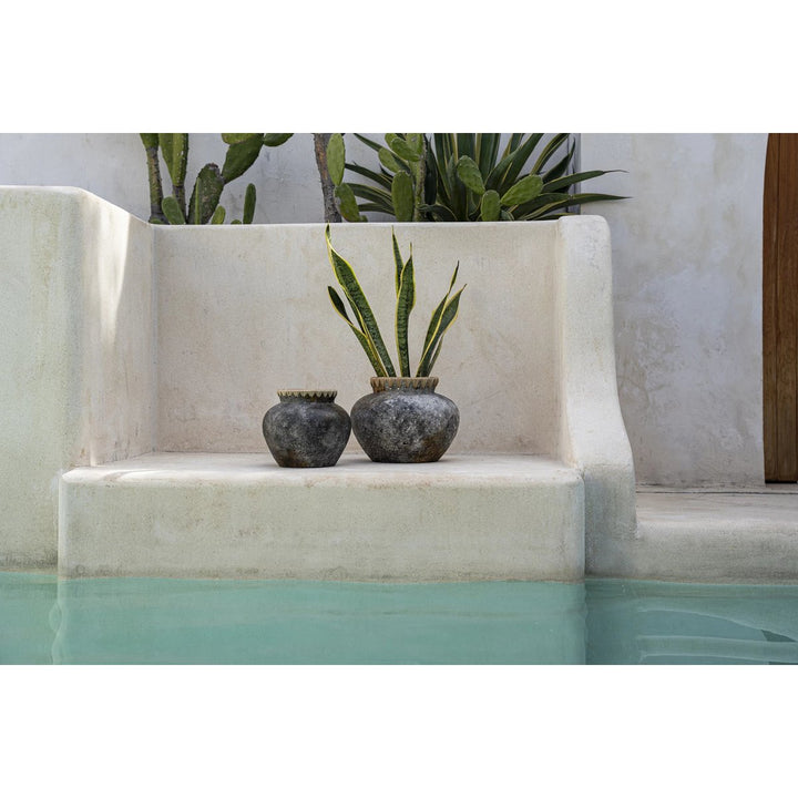 The Styly Vase – Küstenflair im Boho-Stil | Antikgrau (Größe S)